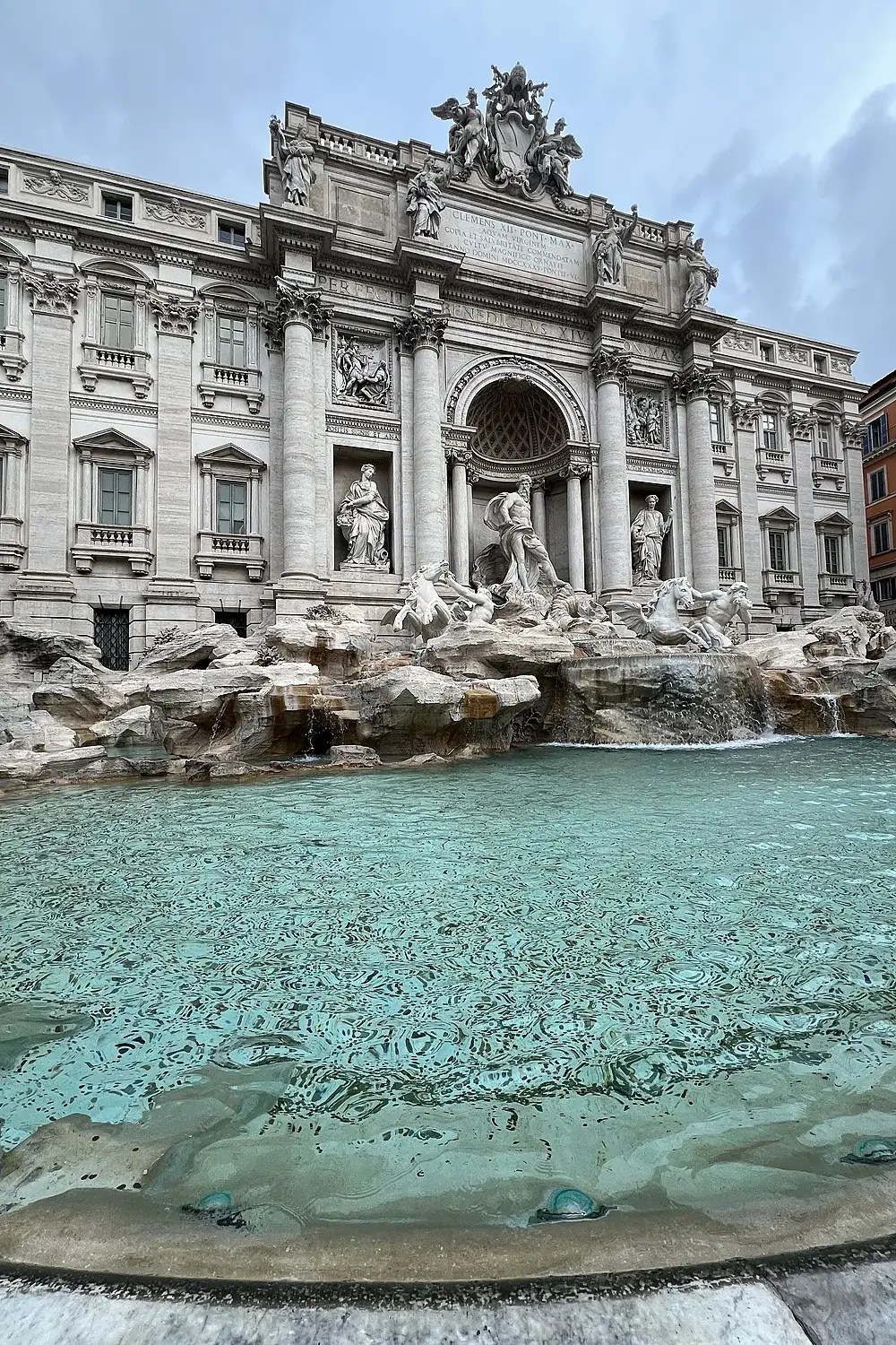 Aurelia Voyages Trevi Rome