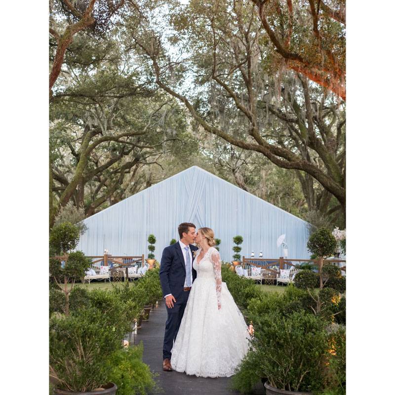 Fox Events Bride And Groom Kissing