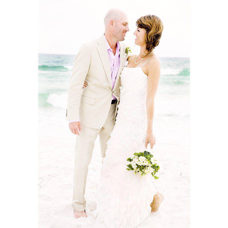 Taylor Wright Photography beach couple