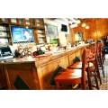 Bon Ton Cafe bar