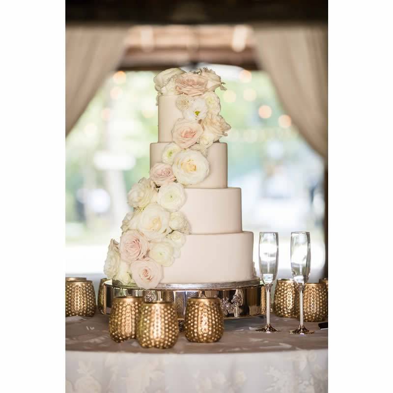 Brooke Raffanti Chase Smith Wedding Cake