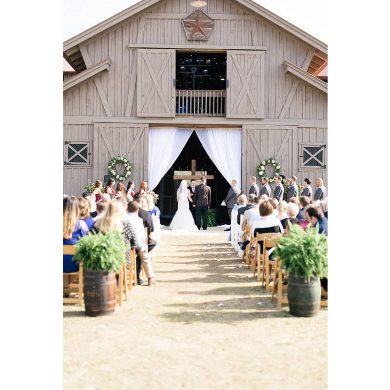 FV Russell Lands Outdoor ceremony barn