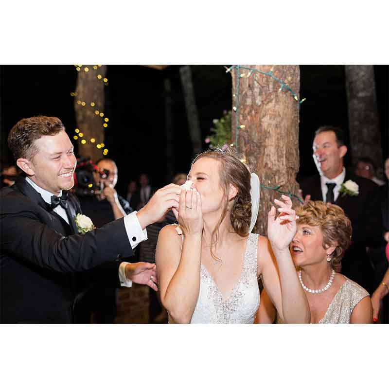 Real Wedding Scotty McCreery & Gabrielle Dugal Cake Face